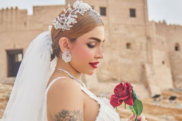 Bridal Makeup example 5 by Sana Kinaan in Dubai