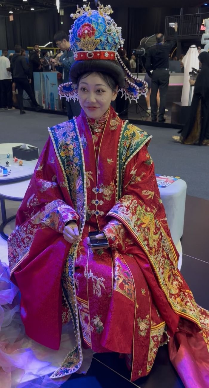 Chinese / Japanese makeup portfolio category by Sana Kinaan Dubai
