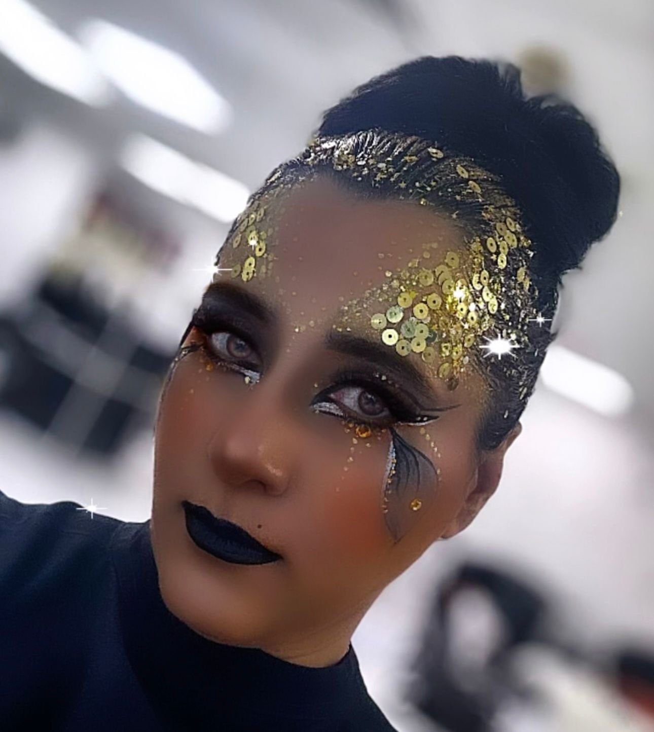 Luxury makeup artistry by Sana Kinaan in Dubai