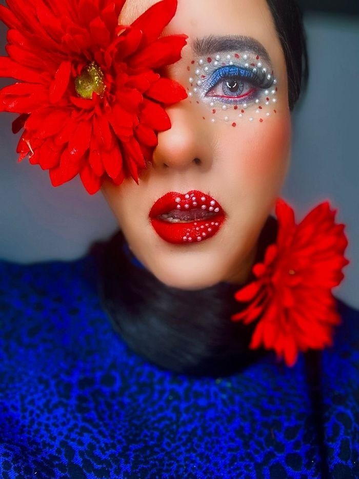 Party & Glam Makeup example 2 by Sana Kinaan in Dubai